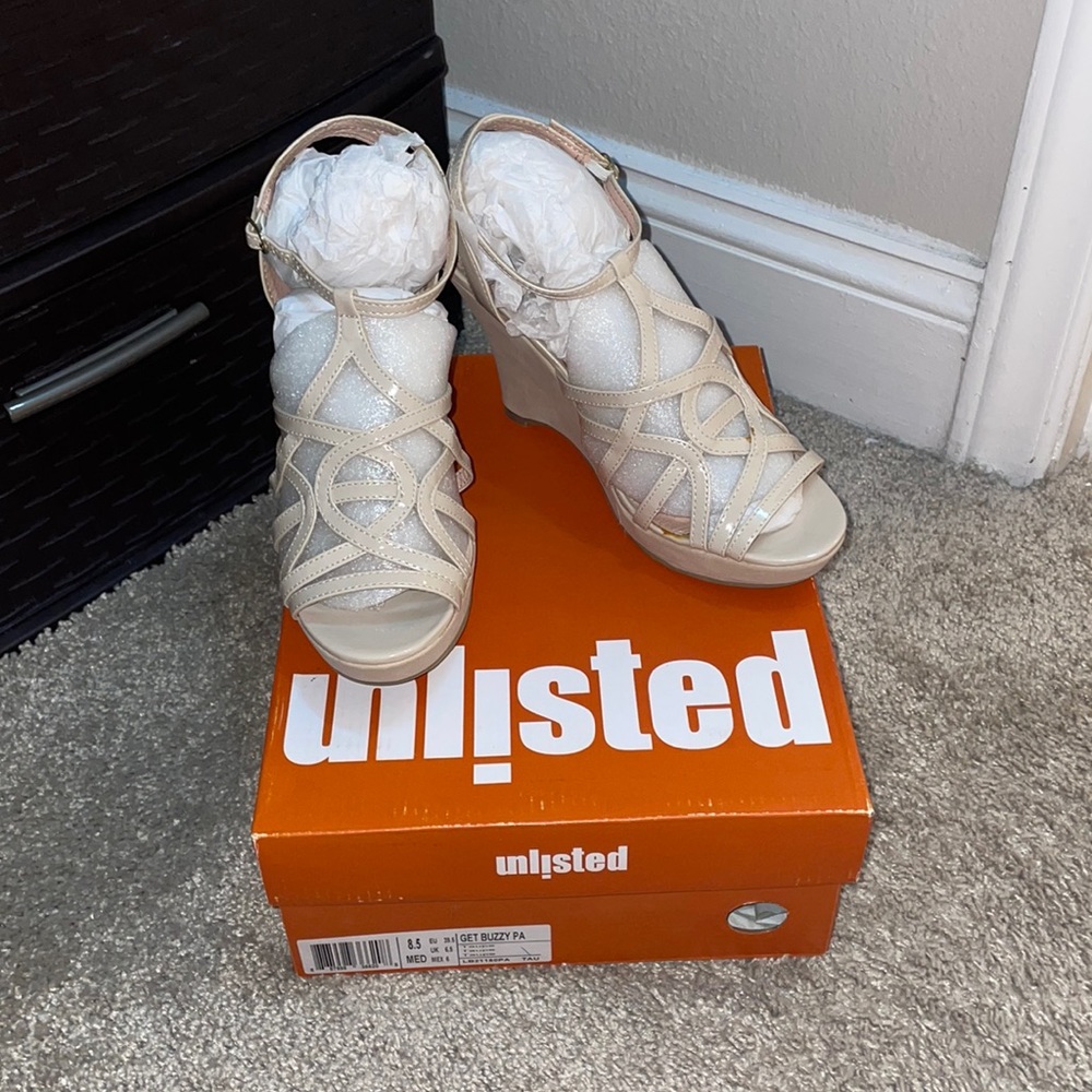 Unlisted nude wedges